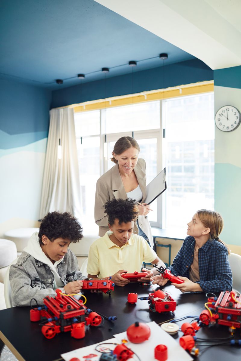 Students collaborating in the Young AI Creators Academy